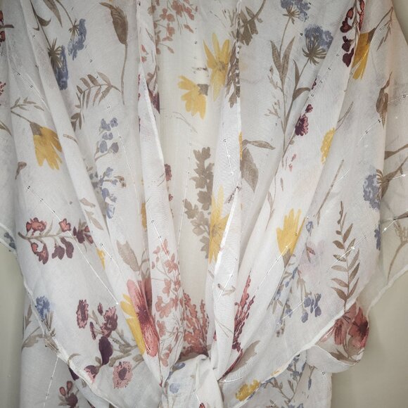 Outer - Picture 3 of 3